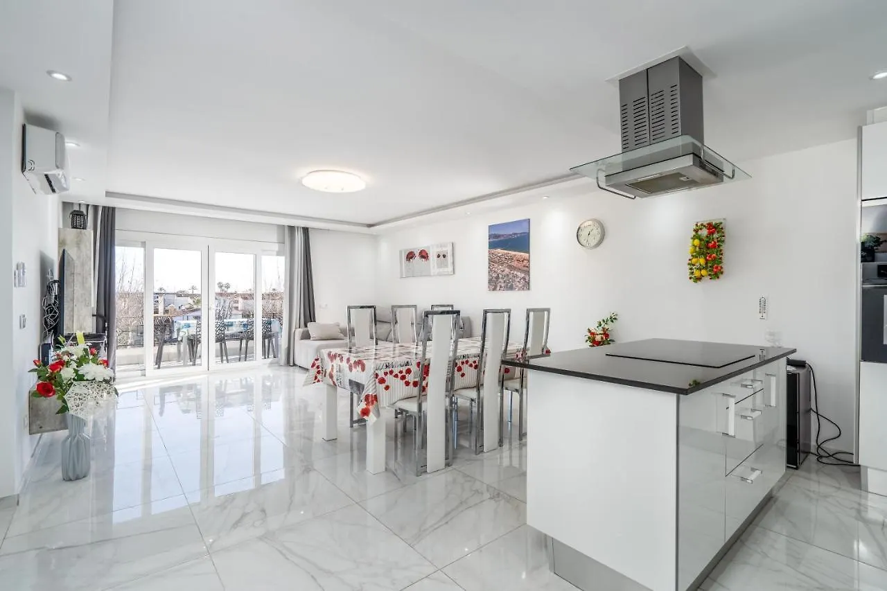 Welcs Apartamento 048 Emp Con Terraza Y Vistas Empuriabrava