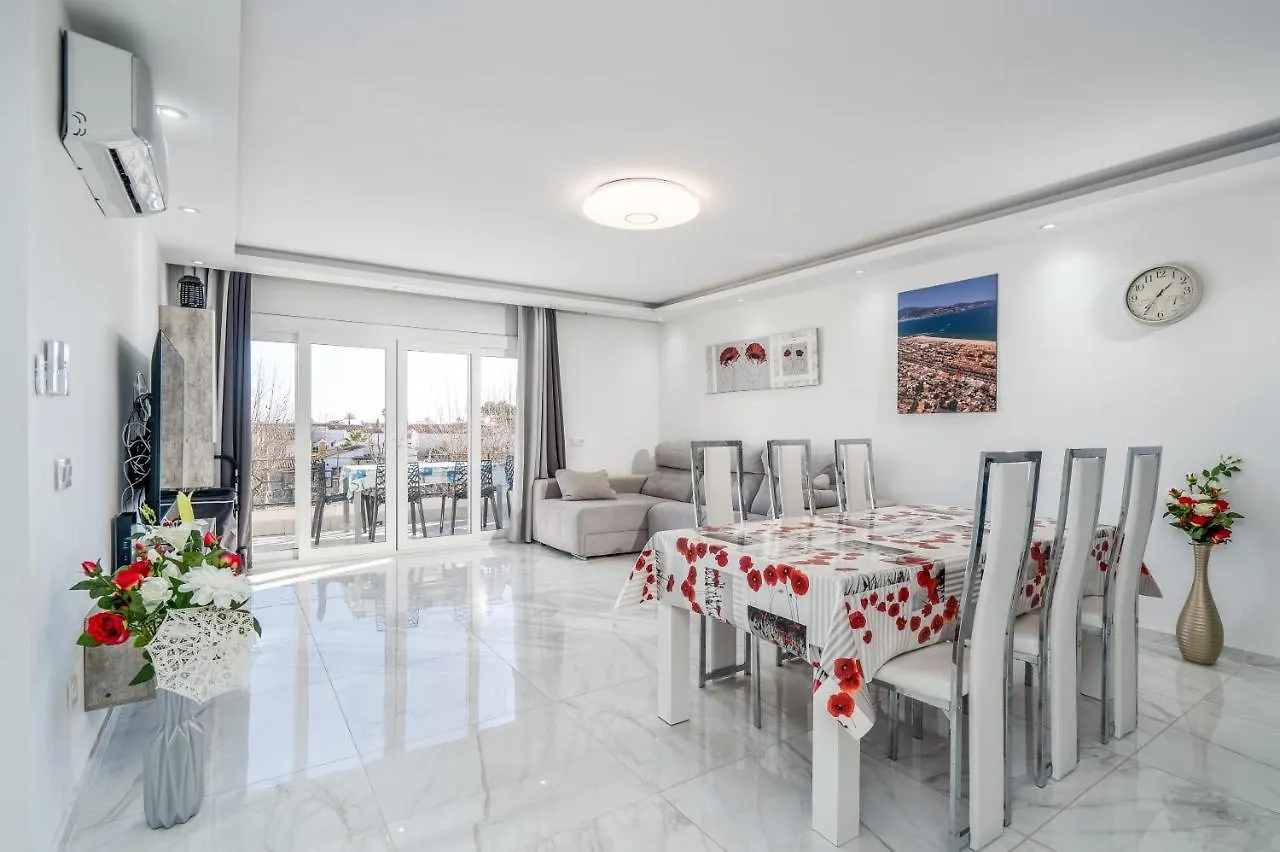 Welcs Apartamento 048 Emp Con Terraza Y Vistas Empuriabrava 0*,